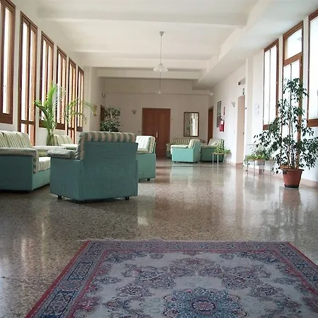 Bed & - Casa Per Ferie La Pieta Отель типа 