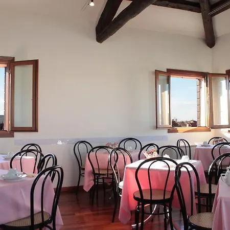 Bed & - Casa Per Ferie La Pieta Отель типа 
